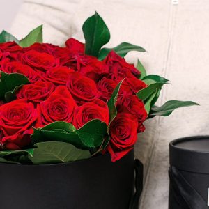 Gift Boxed Red Roses